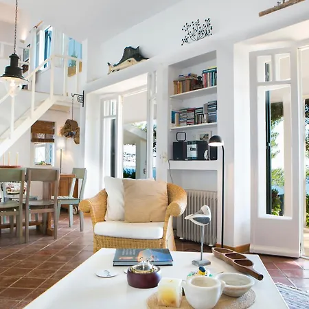 Noctiluca House 阿尔戈斯托利翁