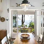 Noctiluca House بيت للعطل