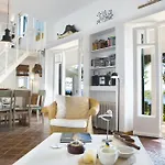 Noctiluca House أرغوستولي